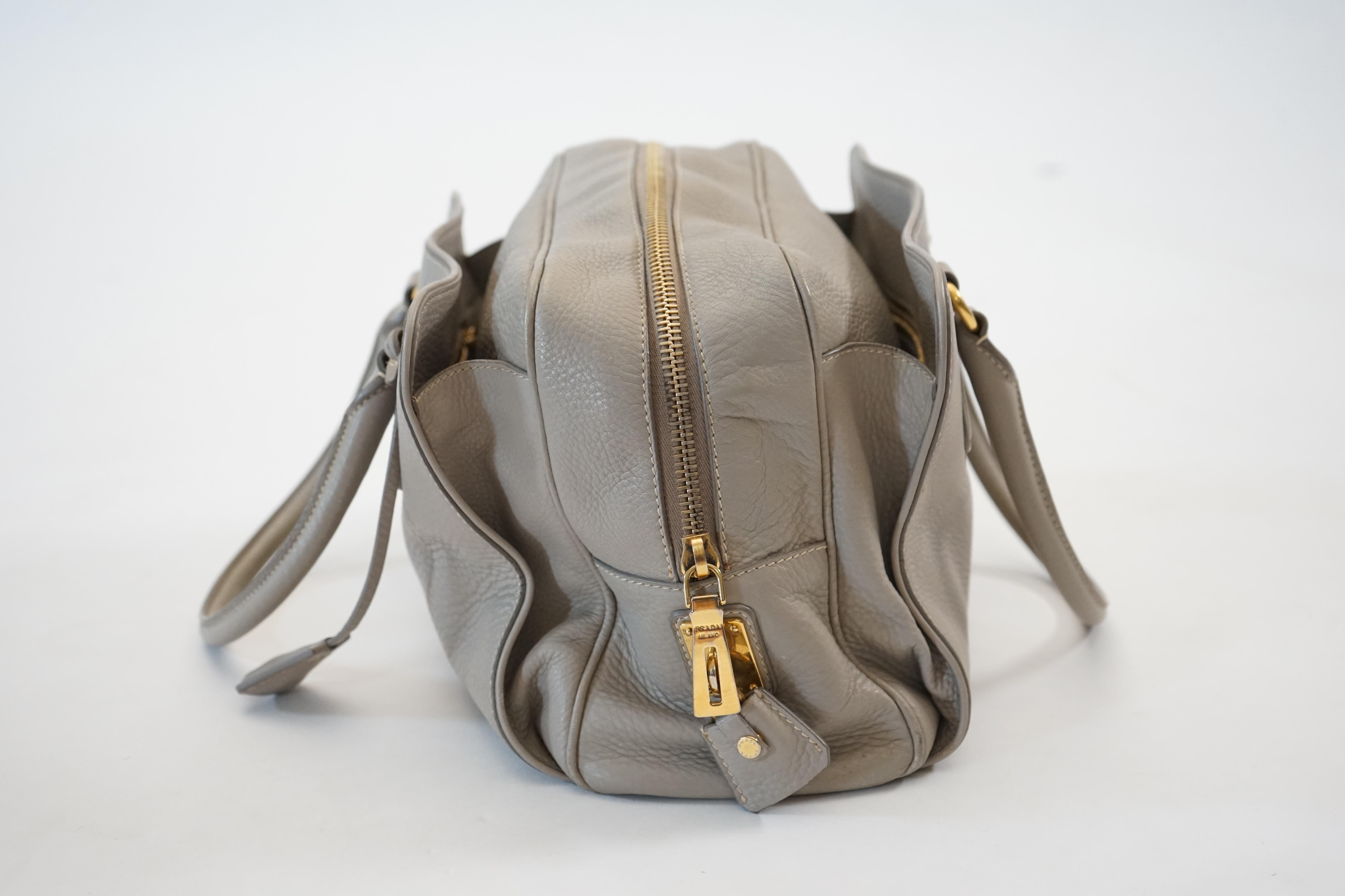 A Prada Vitello Daino Pomice leather handbag, width 35cm, depth 20cm, approx height 20cm